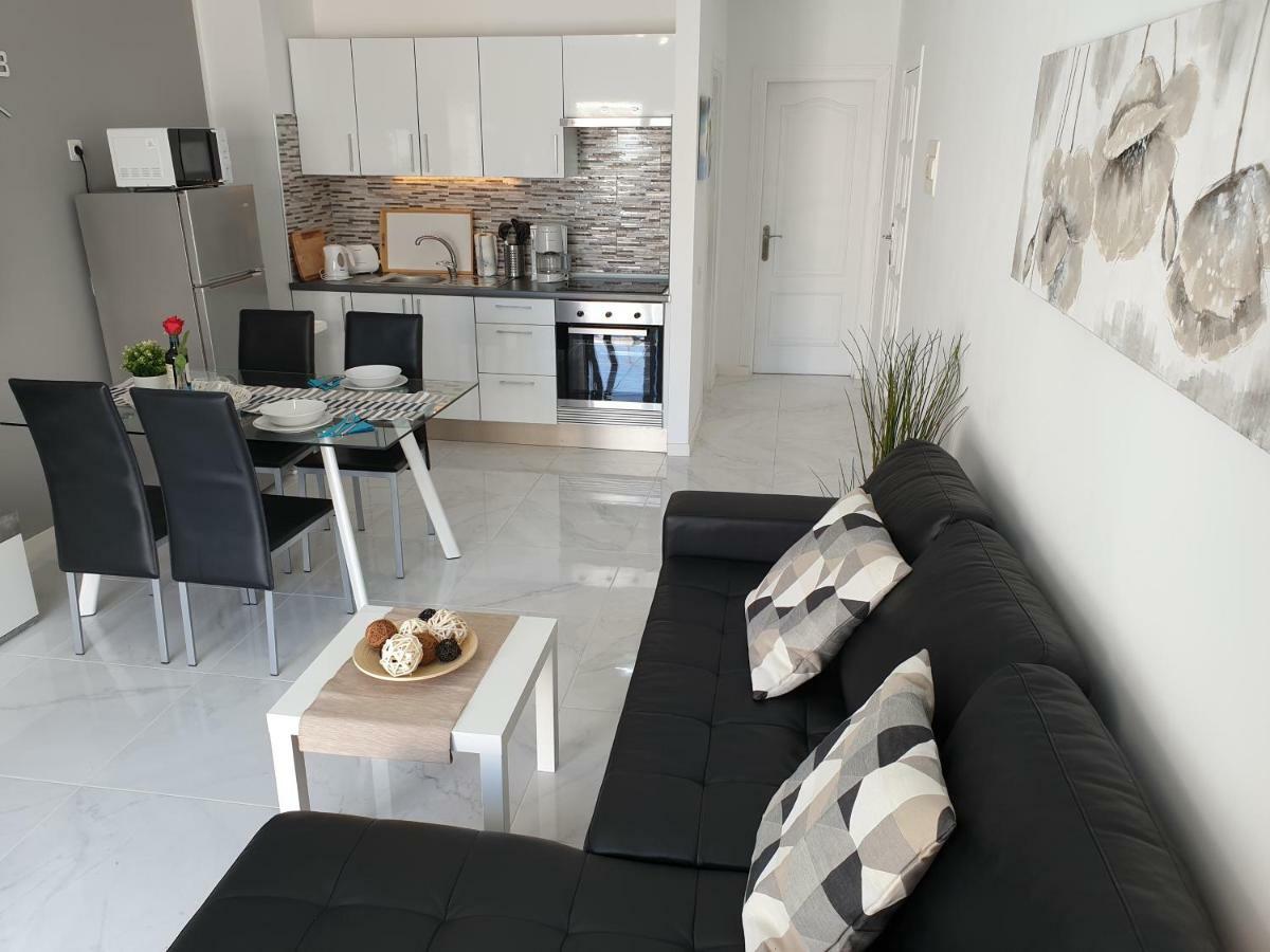 Casa Las Flores With Heated Pool, Only 490 Meters To The Beach, Balcony, Wifi Arona  Eksteriør bilde